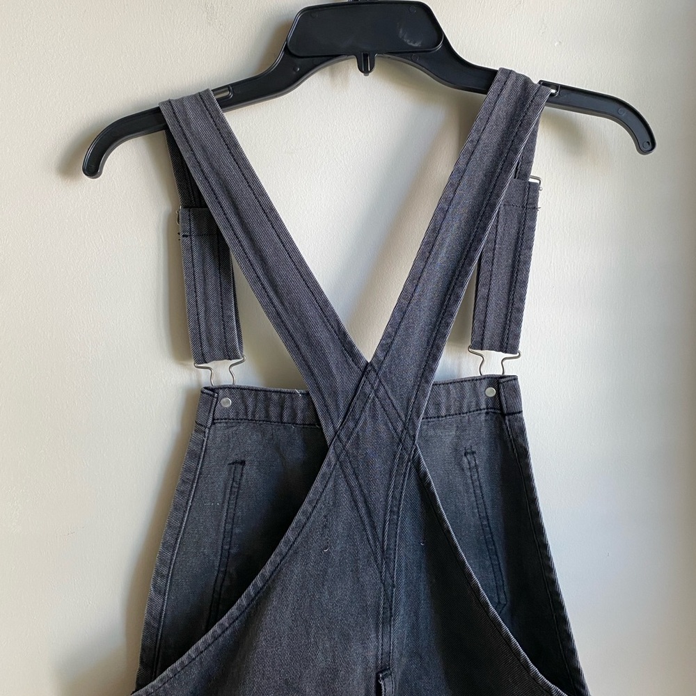 Magnolia Boutique Charcoal Gray Denim Overall Shorts - Picture 4 of 6